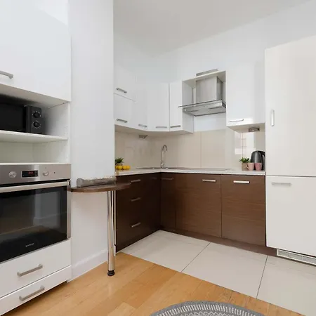 Apartamento Air-conditioned 3 Bedroom In By Renters *