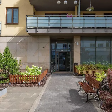 Apartamento Air-conditioned 3 Bedroom In By Renters Varsóvia